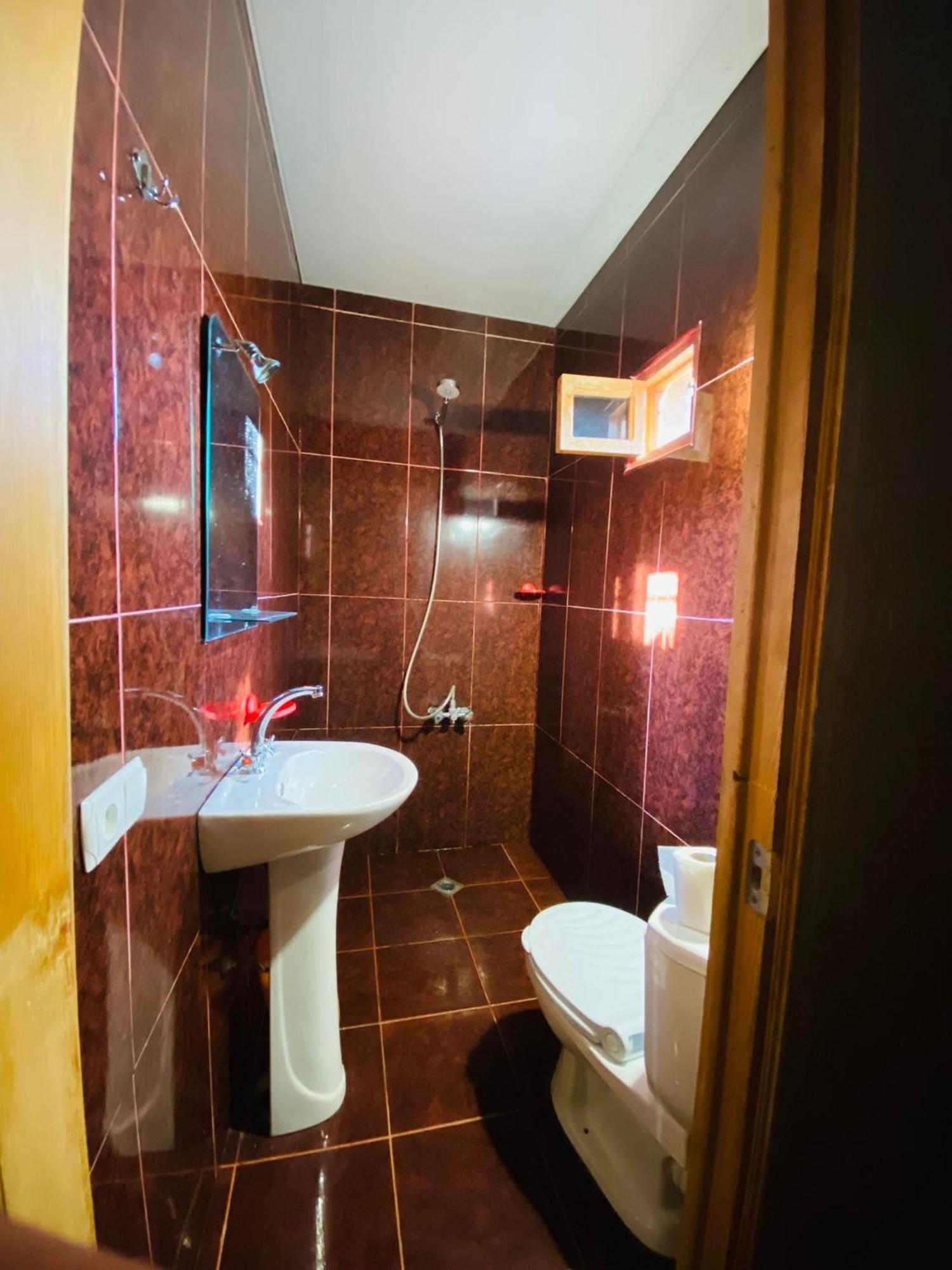 Guest House Khatuna Borjomi Luaran gambar
